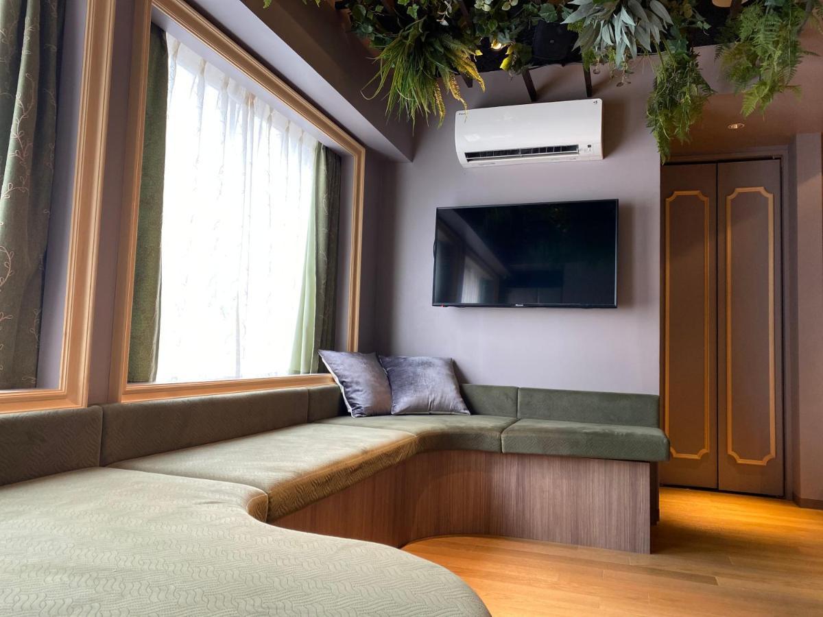 The Wardrobe Hotel Shimokitazawa Tokyo Exterior photo